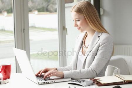 Требуется помощник руководителя