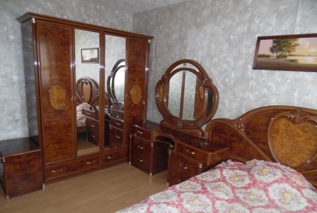 В квартире сдается комната.