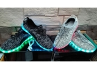 Светящиеся кроссовки с LED подсветкой.