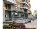 Продается 1-к квартира в развитом благоустроенном районе.
